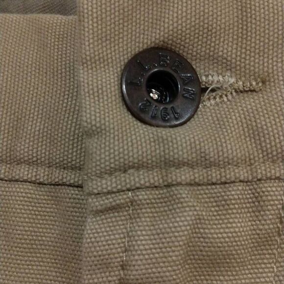 LL Bean NWT Men's British Khaki Field Chinos, Size 42Wx30 6 Pockets - Picture 1 of 10